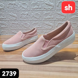 Ladies’ SH Slip-On Flat Shoe
