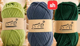 900g 100% Knitting Wool Yarn 10 Piece Pack