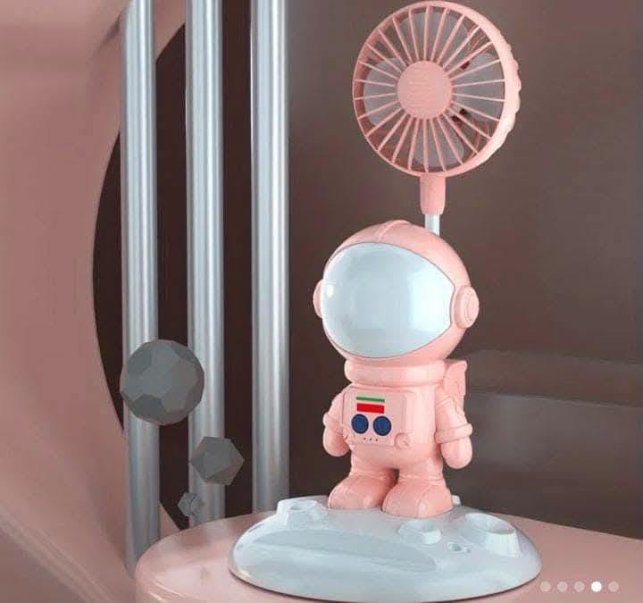 Astronaut Light Fan
