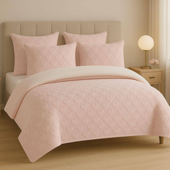 Queen Heart Fleece Comforter Set