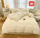 Three Piece Fluffy Comforter Set Queen