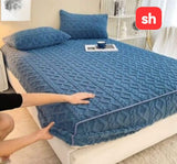 Geometric Pattern Three Piece Mattress Protector - Queen Size
