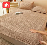 Geometric Pattern Three Piece Mattress Protector - Queen Size