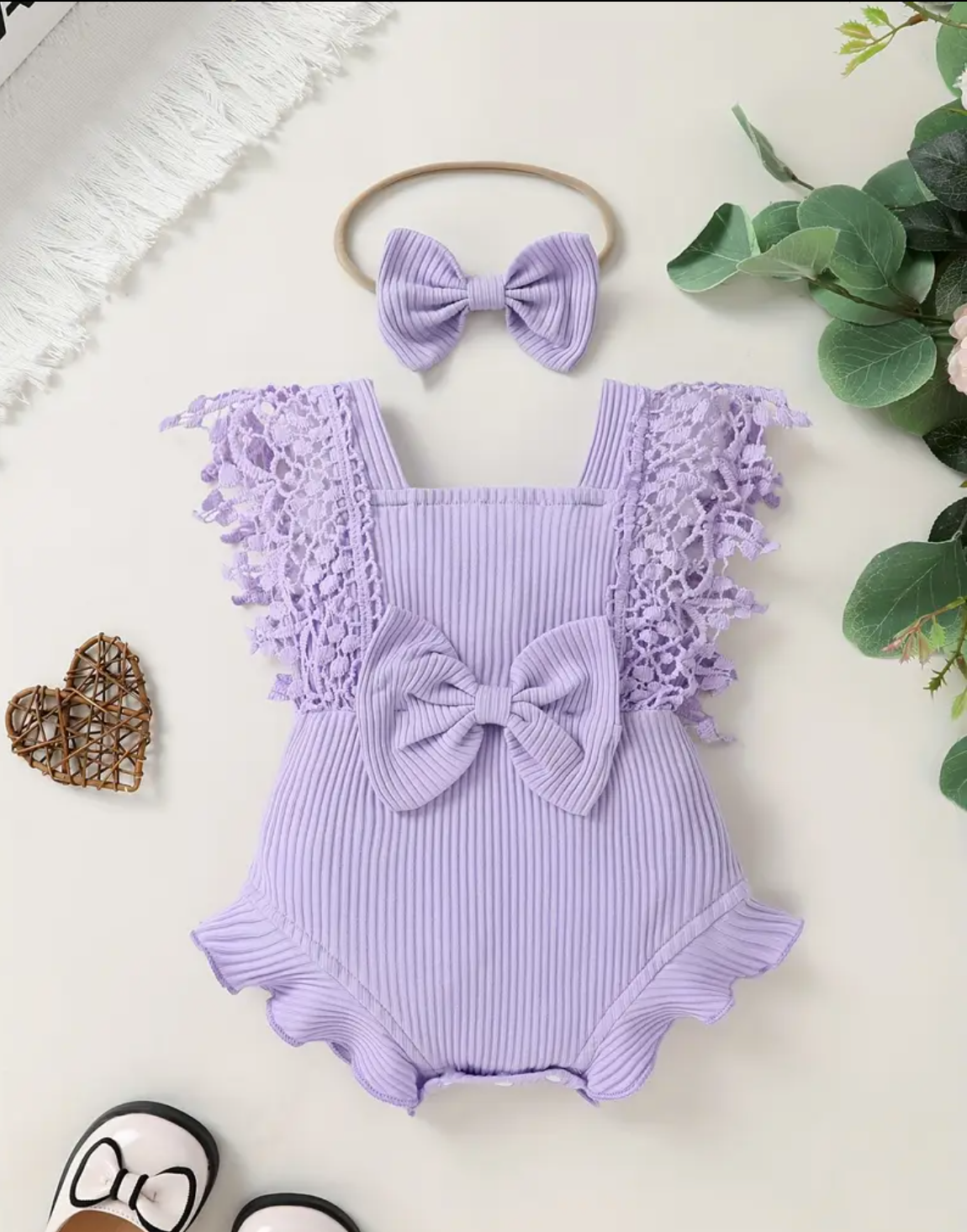 Adorable Girls' Sweet Soft Breathable Solid Color Lace-Trimmed Romper with Matching Bow Headband - Light Purple Casual Party Vacation Outfit, Perfect for Outdoor & Special Occasions, Baby Girl Outfit, Lace Trim Detail, Comfortable Fit