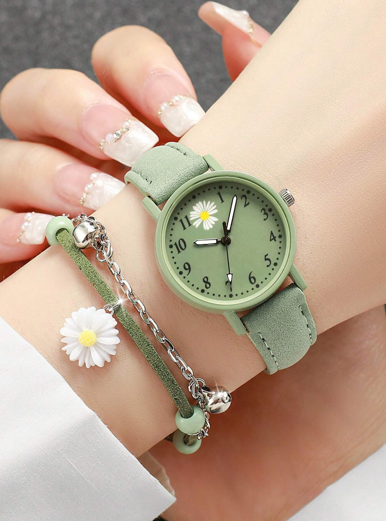 2pcs/Set Women's Quartz Wristwatch With Digital Flower Dial And Bracelet Valentines