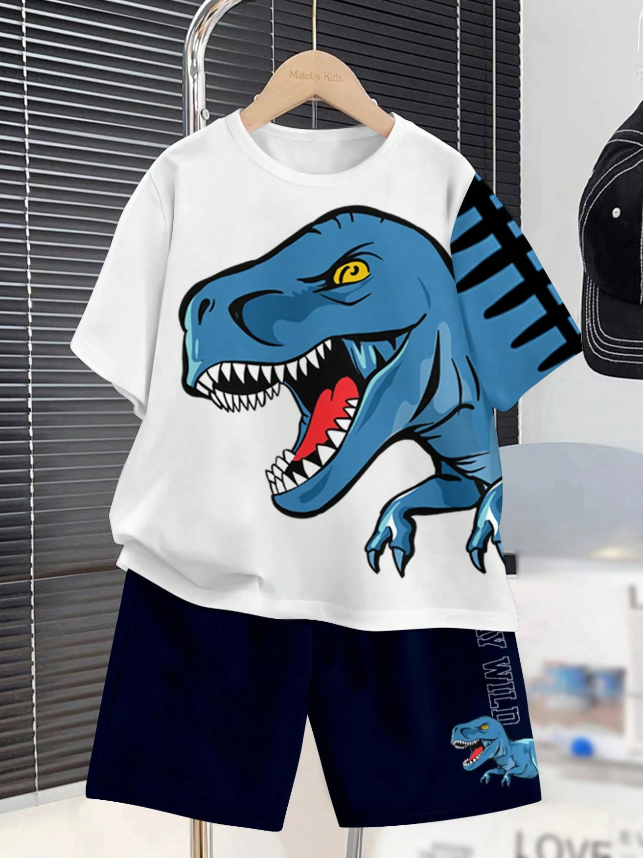 Tween Boy Casual Cartoon Dinosaur Print Round Neck Short Sleeve T-Shirt And Shorts 2 Piece