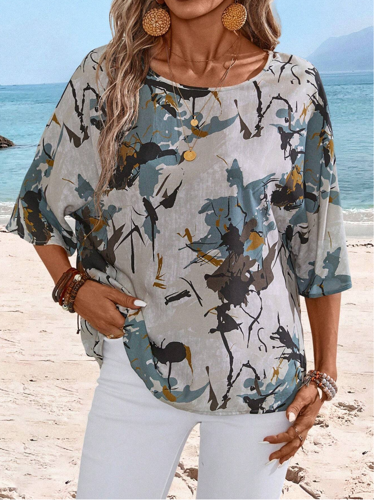 EMERY ROSE Women's Casual Round Neck Printed Simple Daily Shirt (Random Print)
