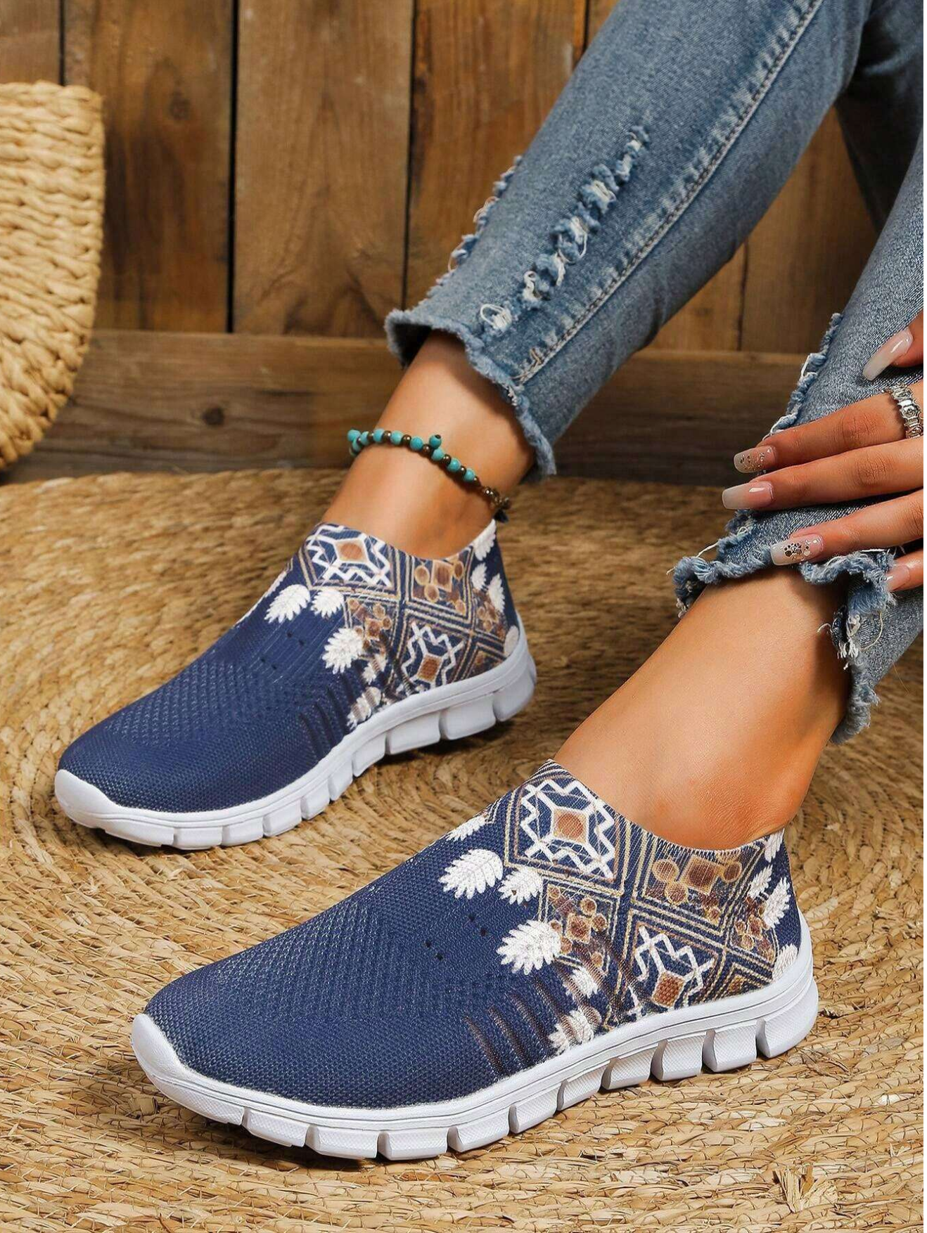 New Women's Knitted Sneakers - Soft Sole, Breathable Mesh, Odor Resistant, Lightweight, Low-Top,