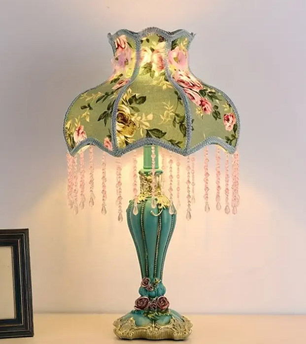 Victorian Style European Living Room Table Lamp - Vintage American Classic Luxurious Romantic Bridal Decor