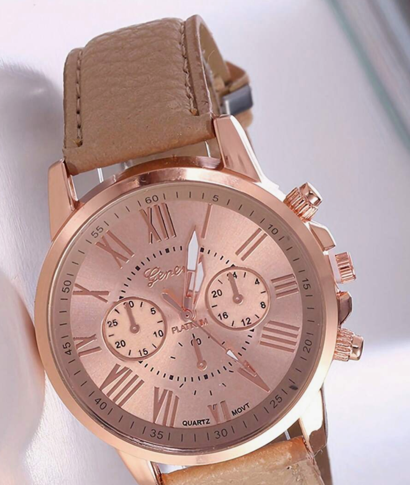 1 pc Fashionable Pu Leather Strap Alloy Quartz Wristwatch