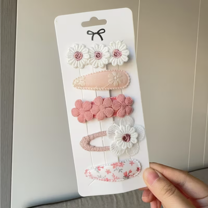 A New Set of 5 Cute Hair Clips for Women Featuring a Solid Color And Stylish Flower Design, Perfect for Hair Additions