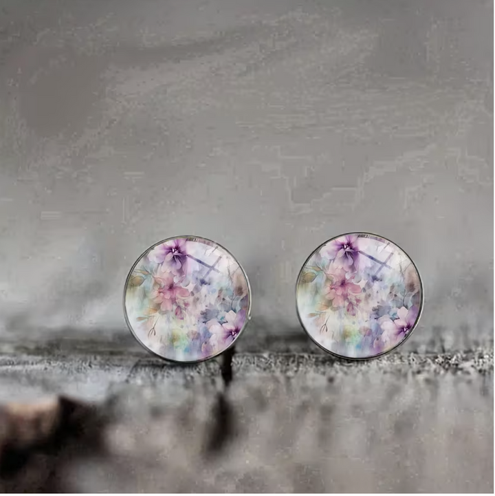 A Pair of Light Purple Floral Stainless Steel Earrings, Elegant Style for Men And Women, Suitable for Everyday Wear And As a Birthday Gift