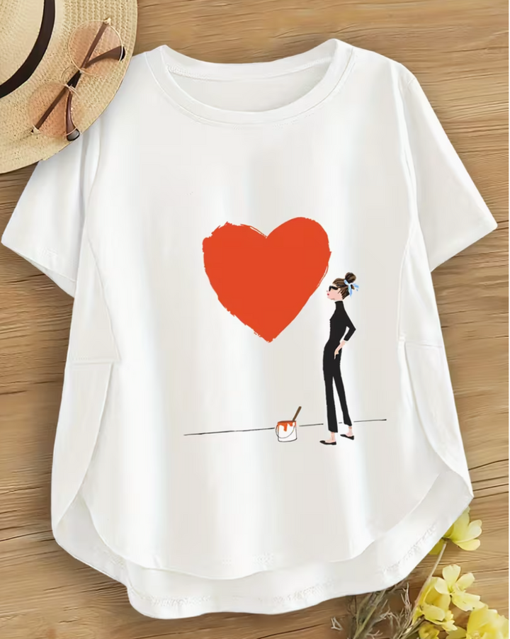 Women's Casual Round Neck Spliced T-Shirt with Doodle Giant Heart Illustration, Polyester Fabric, Loose Fit,