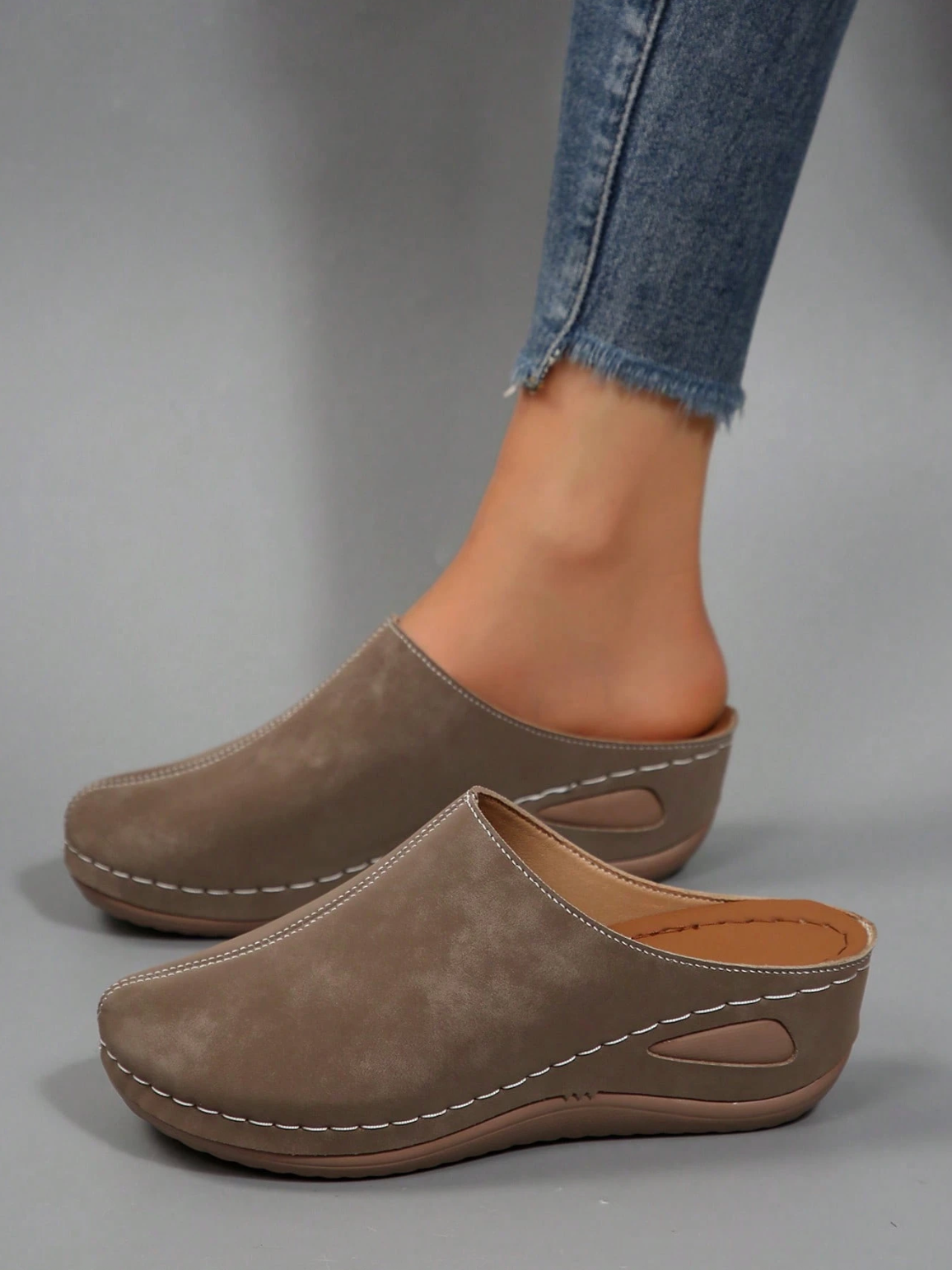Elegant Fashion Women's New Platform Slip-On Mules, Comfortable Soft Sole Slides