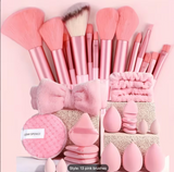 A Set of High-quality Professional Makeup Brushes, Including 13 Brushes: Soft and Fluffy Foundation Brushes, Contour Brushes. The Perfect Gift for Girls to Meet Their Beauty Needs. Ideal for Birthdays, Christmas, and New Year Beauty Gifts. The Best
