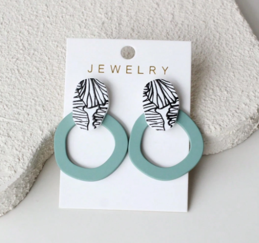 1 Pair White Printed Green Circle Acrylic Earrings For Women, Ceramic Texture Cute & Elegant, Suitable For Daily, Party, Holiday, Wedding, Gift