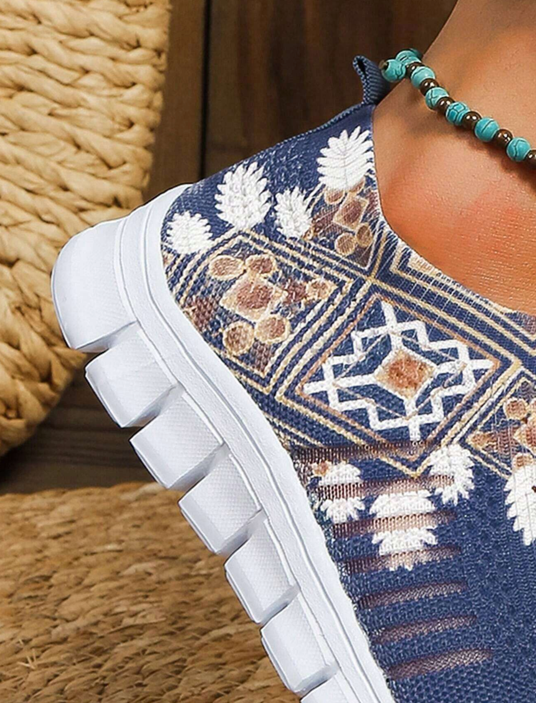 New Women's Knitted Sneakers - Soft Sole, Breathable Mesh, Odor Resistant, Lightweight, Low-Top,