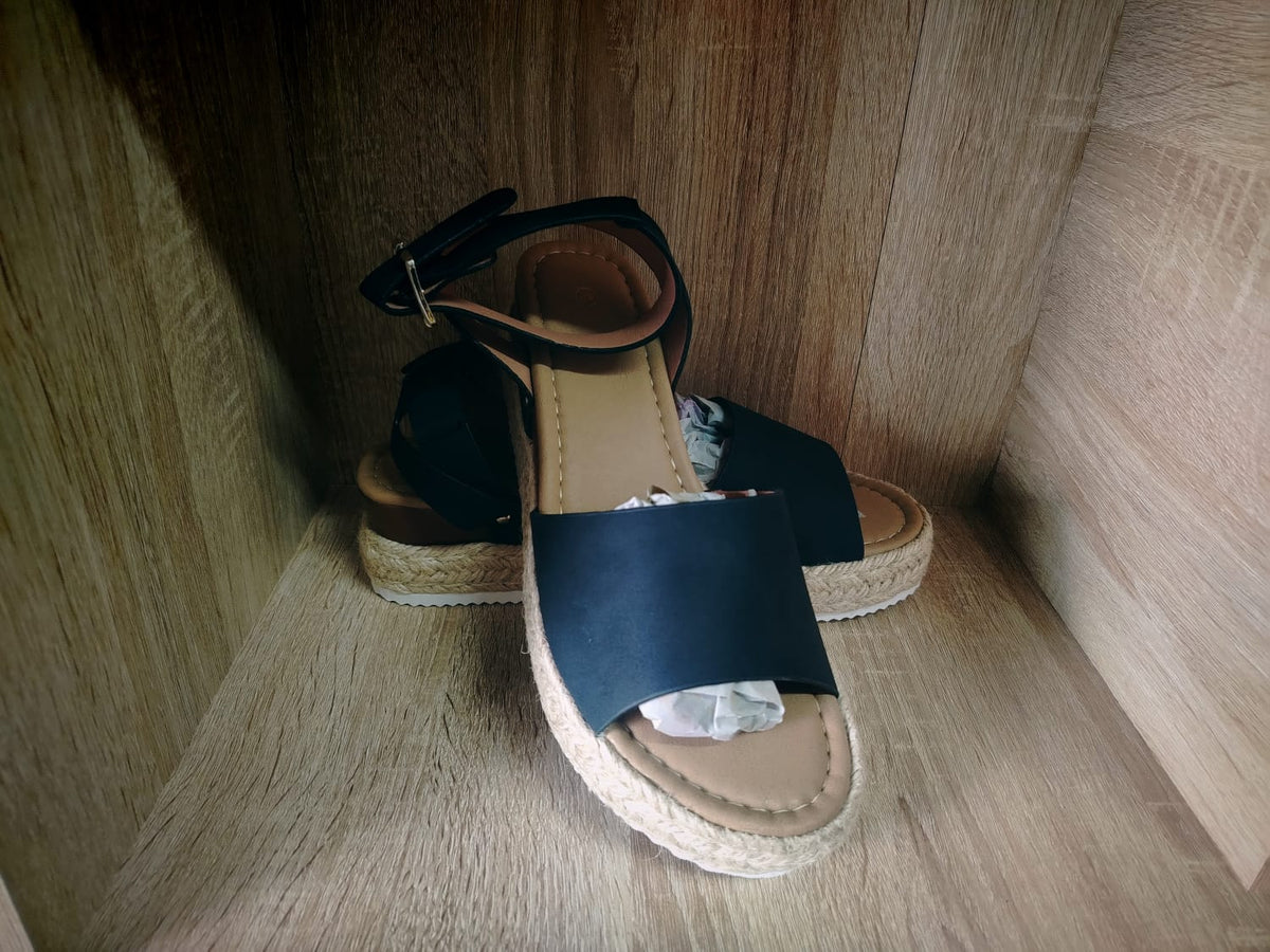 Wedge brown